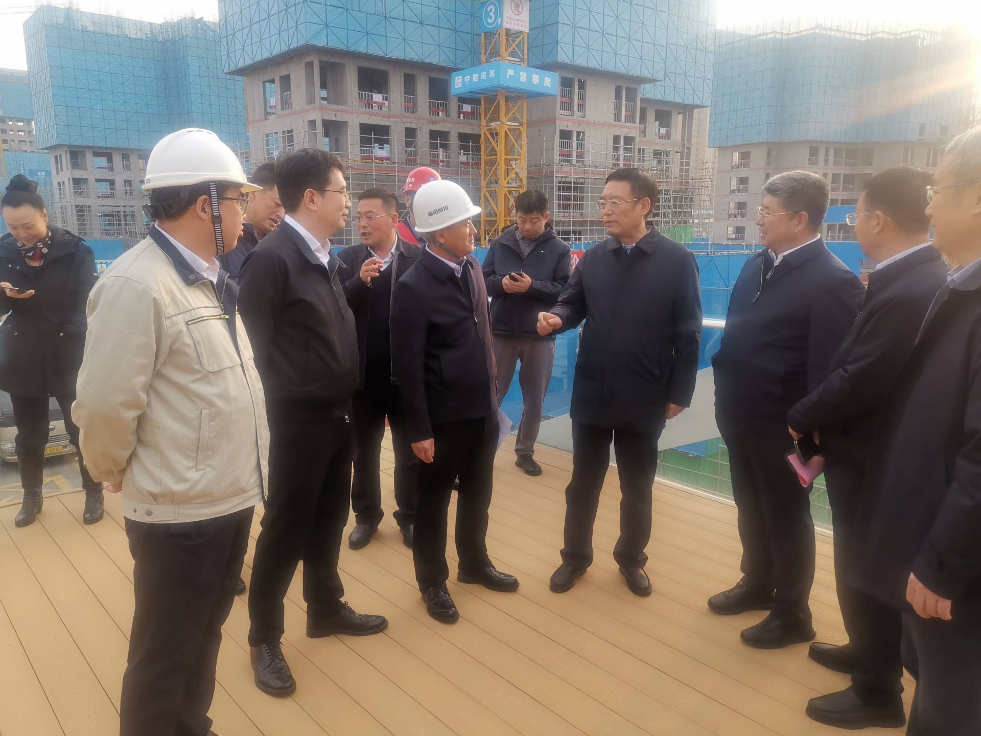 副总经理潘小海出席会议并讲话